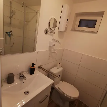 Monteurhutte Apartment *
